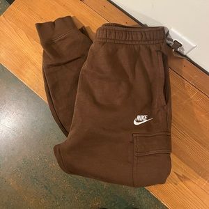 Nike cargo jogger sweat pants